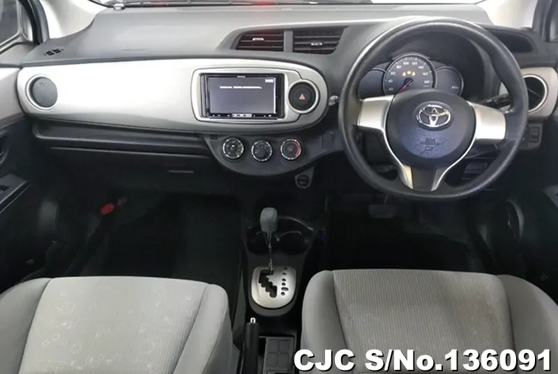 2013 Toyota / Vitz Stock No. 136091