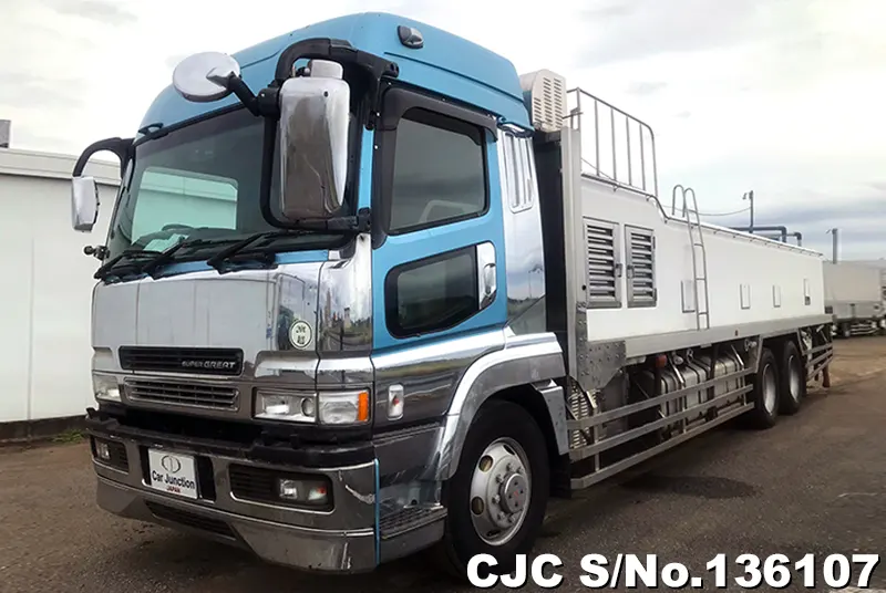 2004 Mitsubishi / Super Great Stock No. 136107