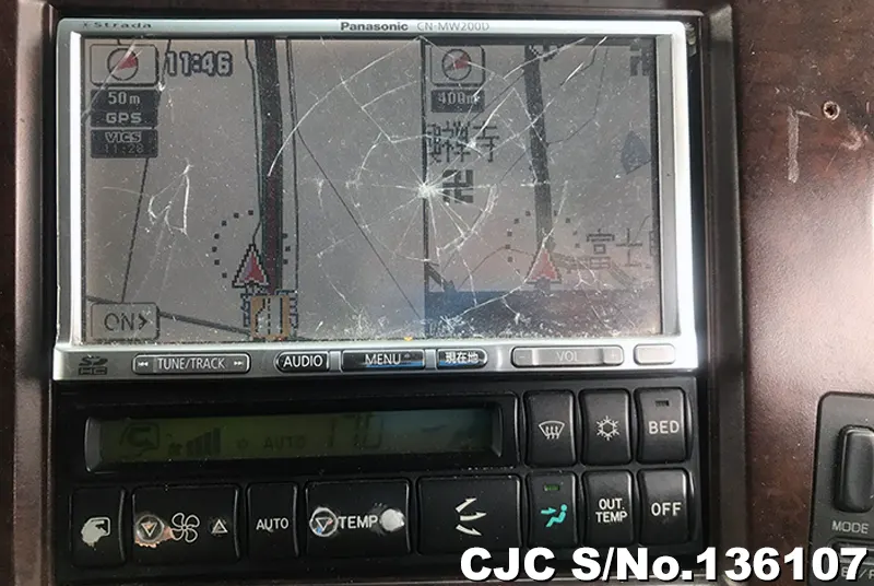 2004 Mitsubishi / Super Great Stock No. 136107