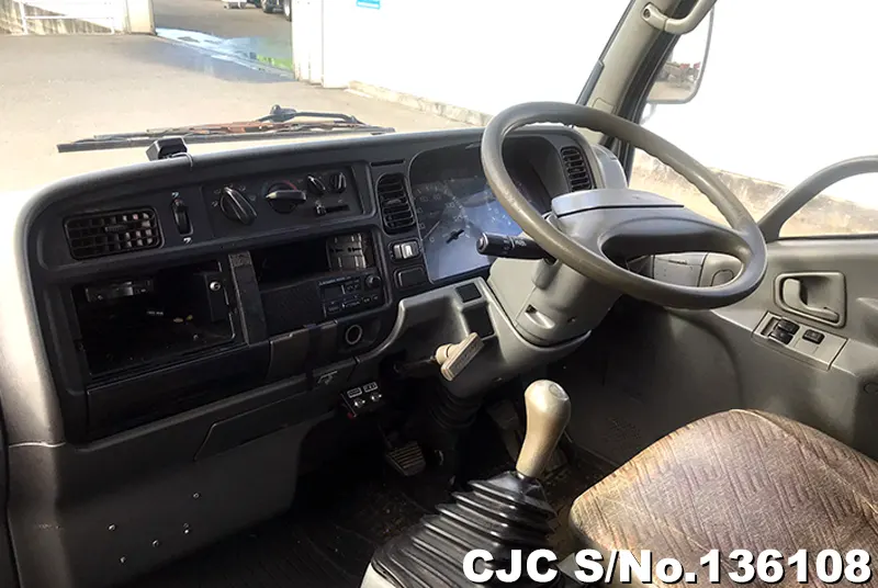 1998 Mitsubishi / Canter Stock No. 136108