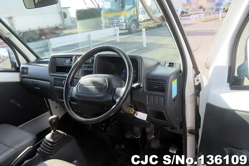 2004 Subaru / Sambar Stock No. 136109