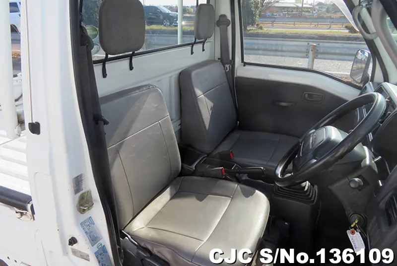 2004 Subaru / Sambar Stock No. 136109