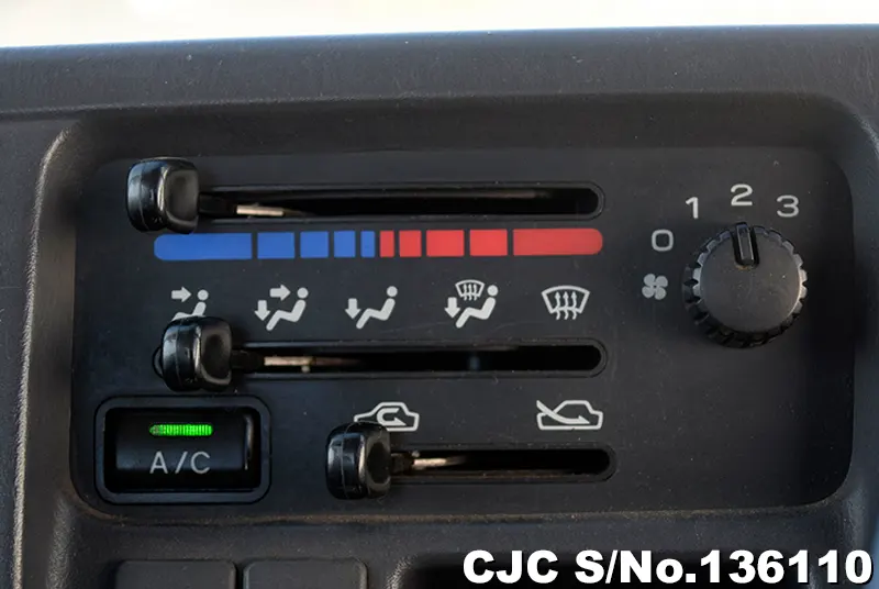 2004 Subaru / Sambar Stock No. 136110