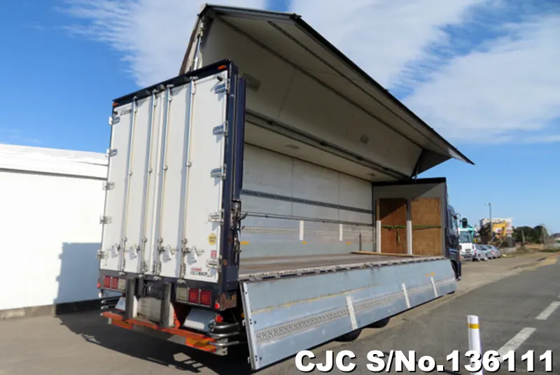 2005 Nissan / UD Stock No. 136111
