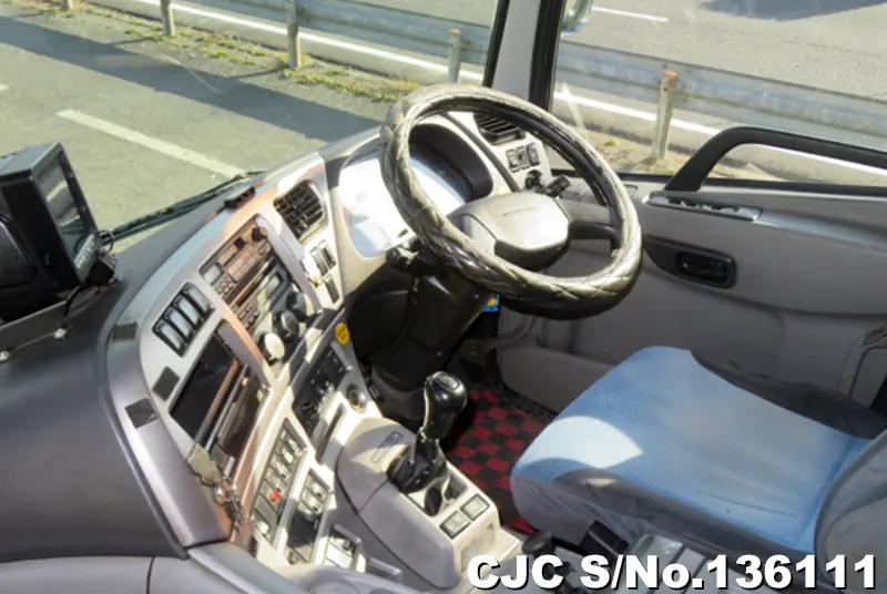 2005 Nissan / UD Stock No. 136111