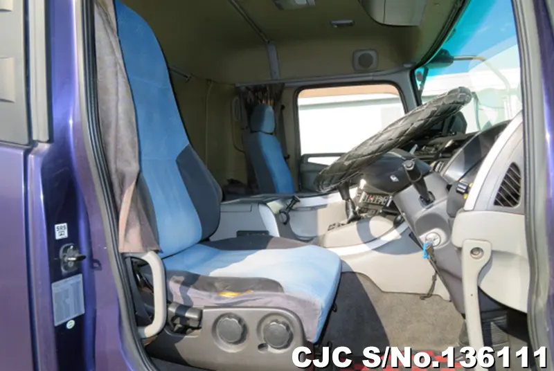 2005 Nissan / UD Stock No. 136111