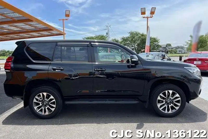 2023 Toyota / Land Cruiser Prado Stock No. 136122