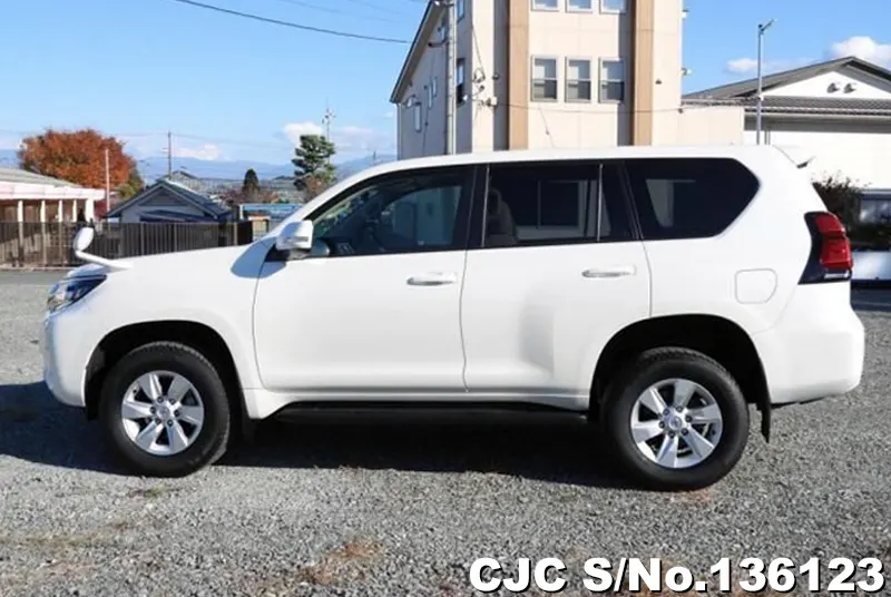 2023 Toyota / Land Cruiser Prado Stock No. 136123