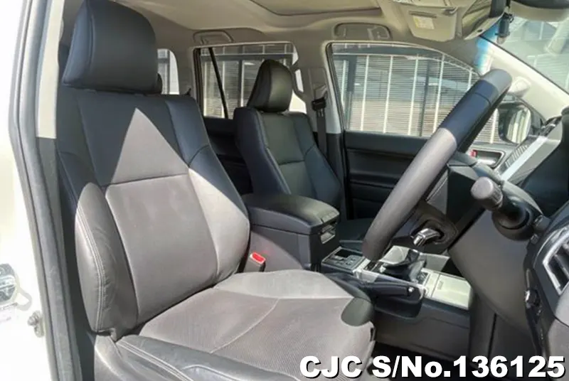 2023 Toyota / Land Cruiser Prado Stock No. 136125