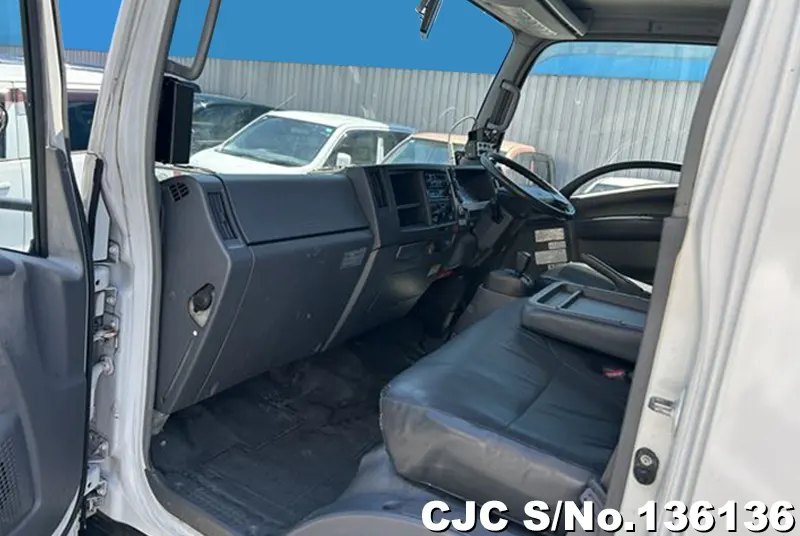 2008 Isuzu / Elf Stock No. 136136
