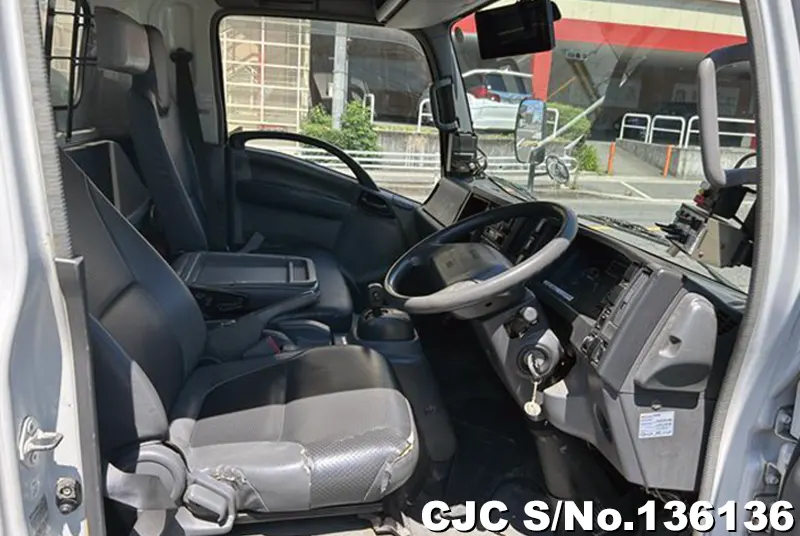 2008 Isuzu / Elf Stock No. 136136