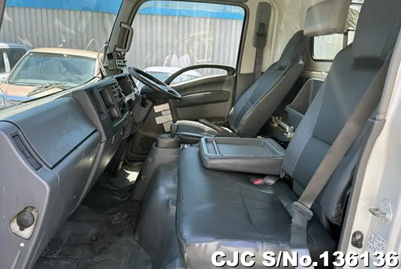 2008 Isuzu / Elf Stock No. 136136