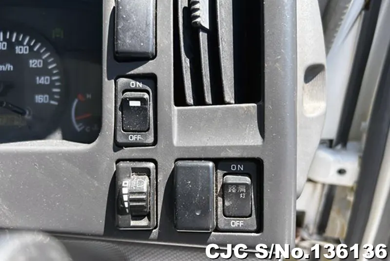 2008 Isuzu / Elf Stock No. 136136