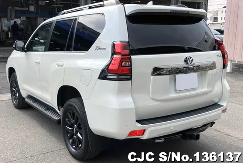 2022 Toyota / Land Cruiser Prado Stock No. 136137