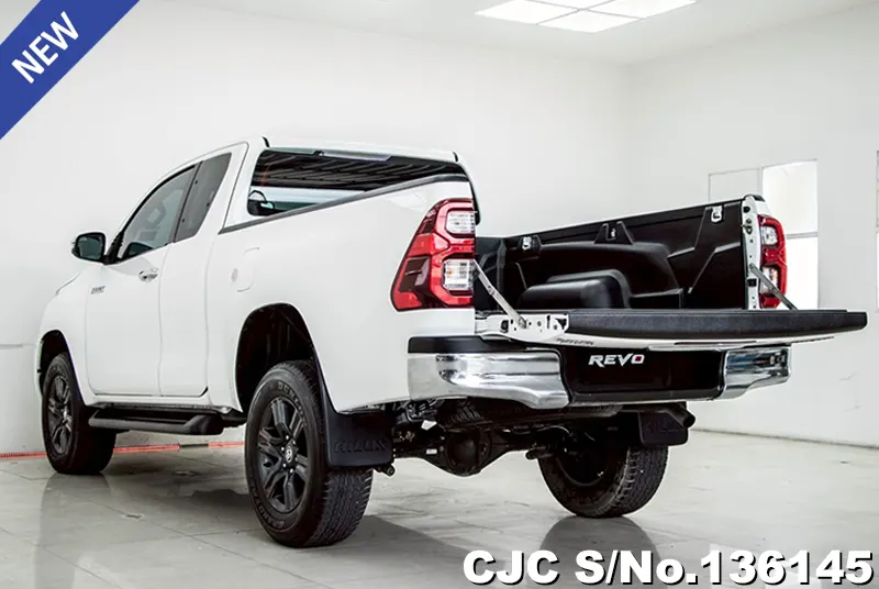 2023 Toyota / Hilux / Revo Stock No. 136145