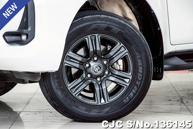 2023 Toyota / Hilux / Revo Stock No. 136145