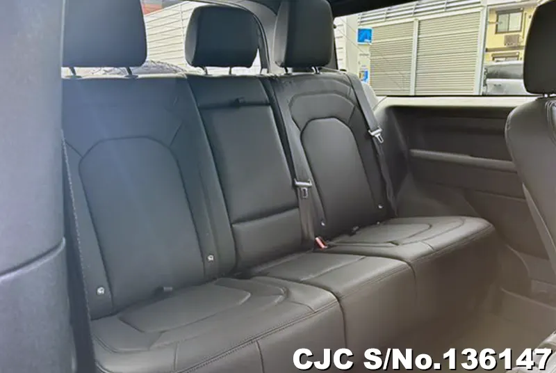 2025 Land Rover / Defender Stock No. 136147