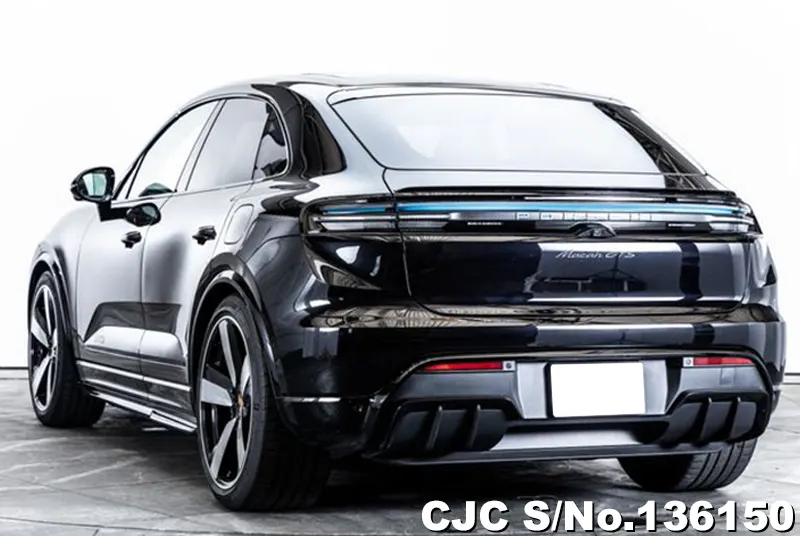 2026 Porsche / Macan Stock No. 136150