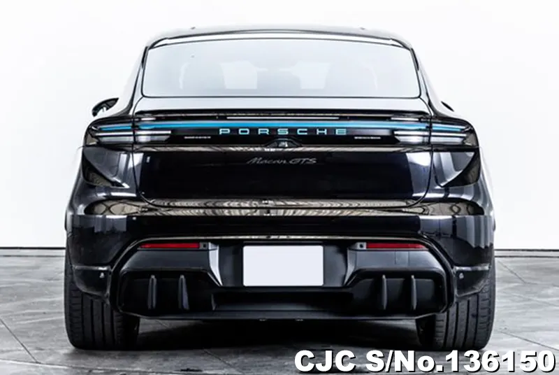 2026 Porsche / Macan Stock No. 136150