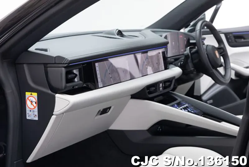 2026 Porsche / Macan Stock No. 136150