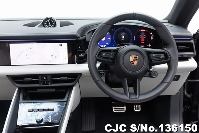 2026 Porsche / Macan Stock No. 136150