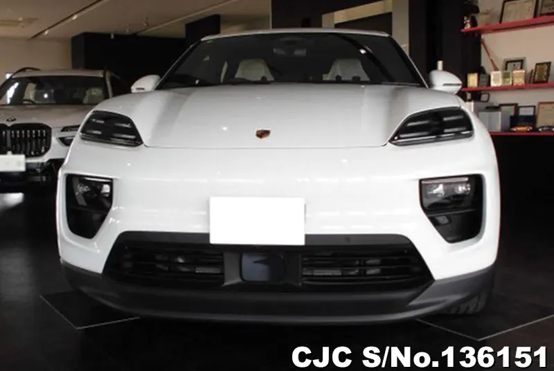 2026 Porsche / Macan Stock No. 136151