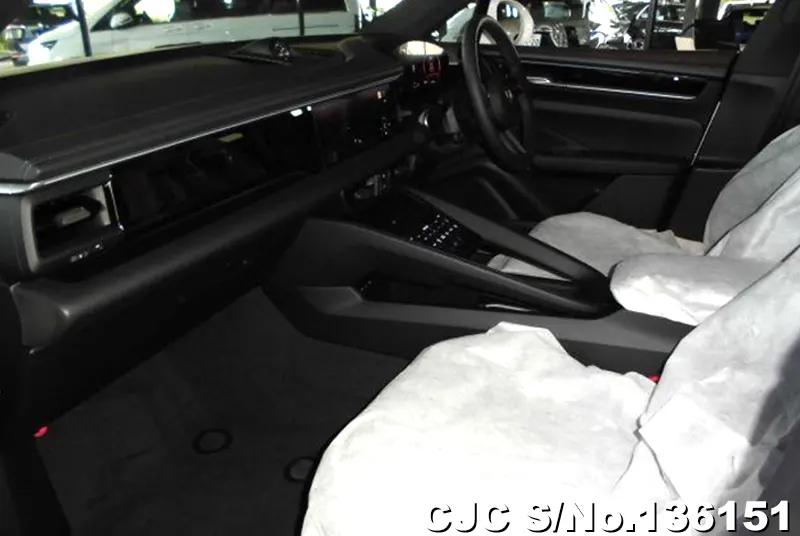 2026 Porsche / Macan Stock No. 136151