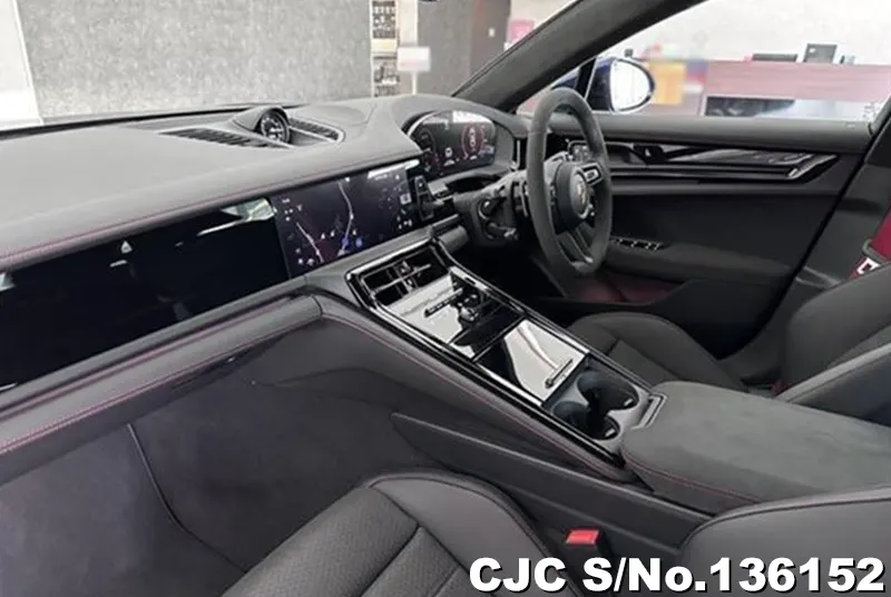 2026 Porsche / Panamera Stock No. 136152