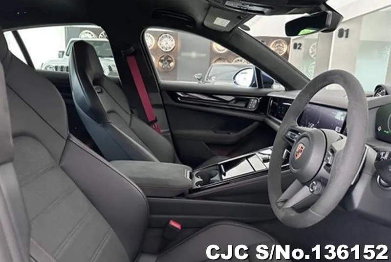 2026 Porsche / Panamera Stock No. 136152