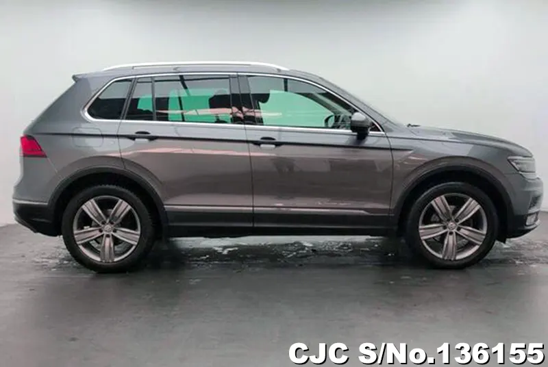 2017 Volkswagen / Tiguan Stock No. 136155