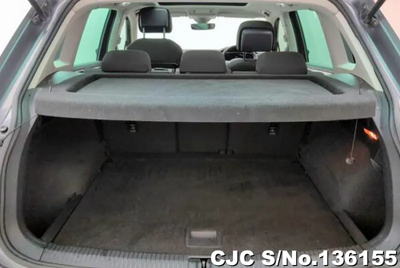 2017 Volkswagen / Tiguan Stock No. 136155