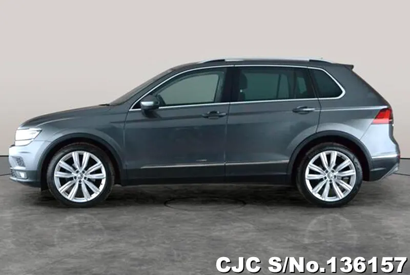 2018 Volkswagen / Tiguan Stock No. 136157
