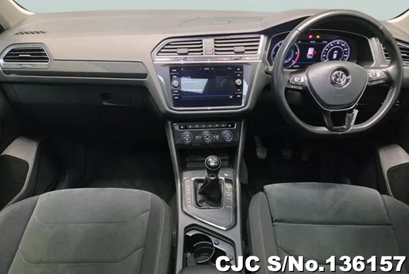 2018 Volkswagen / Tiguan Stock No. 136157