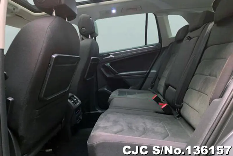 2018 Volkswagen / Tiguan Stock No. 136157