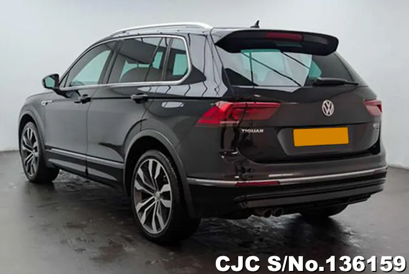 2017 Volkswagen / Tiguan Stock No. 136159