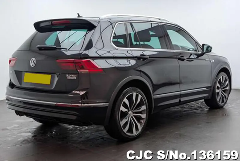 2017 Volkswagen / Tiguan Stock No. 136159