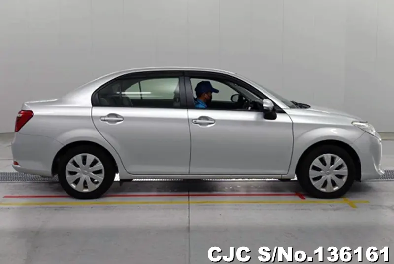 2016 Toyota / Corolla Axio Stock No. 136161