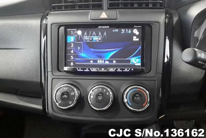 2015 Toyota / Corolla Axio Stock No. 136162