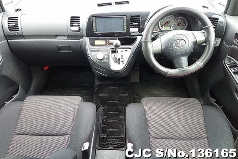 2007 Toyota / Wish Stock No. 136165