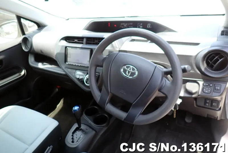 2019 Toyota / Aqua Stock No. 136171