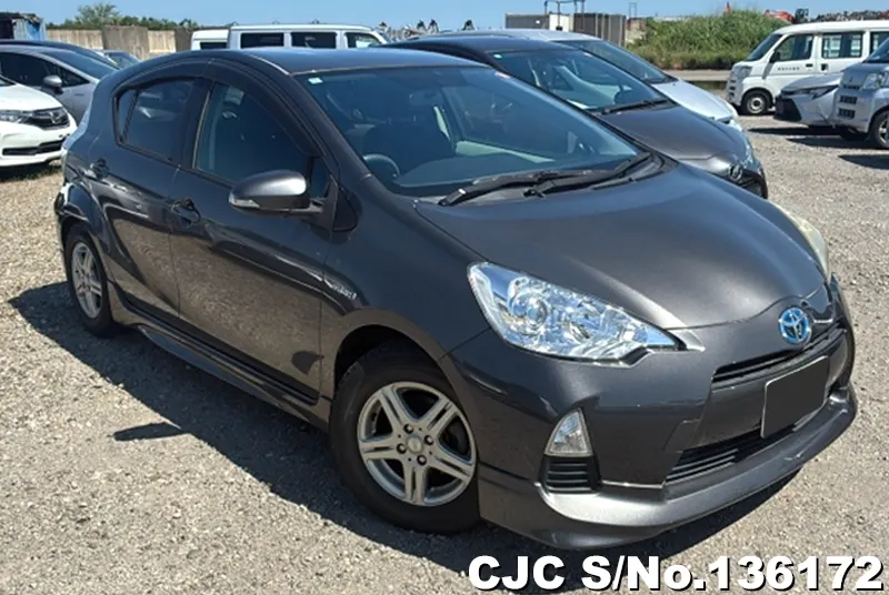 Toyota / Aqua 2012
