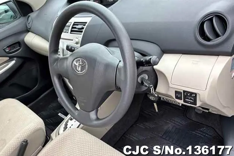 2008 Toyota / Belta Stock No. 136177