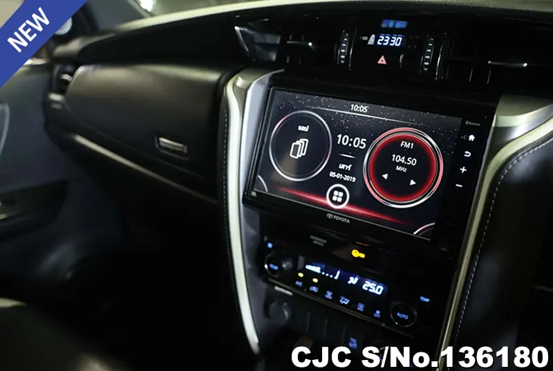 2021 Toyota / Fortuner Stock No. 136180