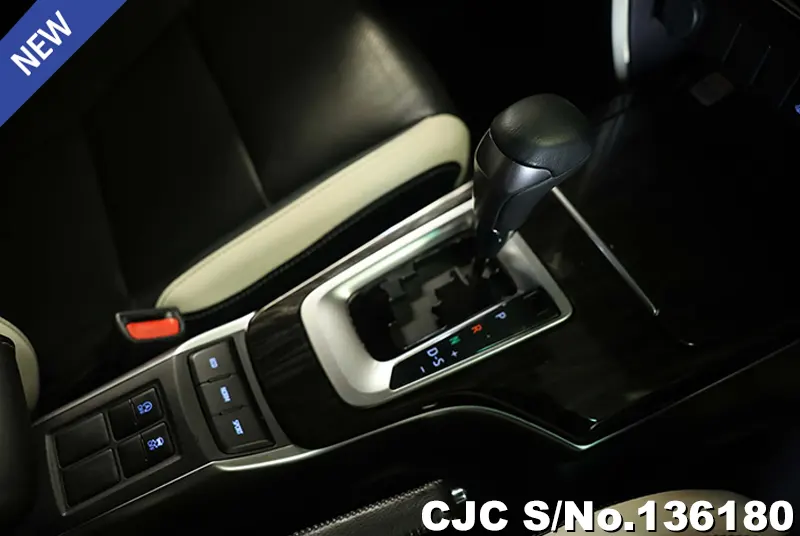 2021 Toyota / Fortuner Stock No. 136180