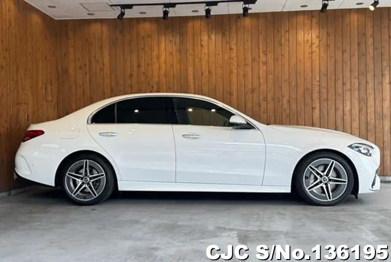 2022 Mercedes Benz / C Class Stock No. 136195