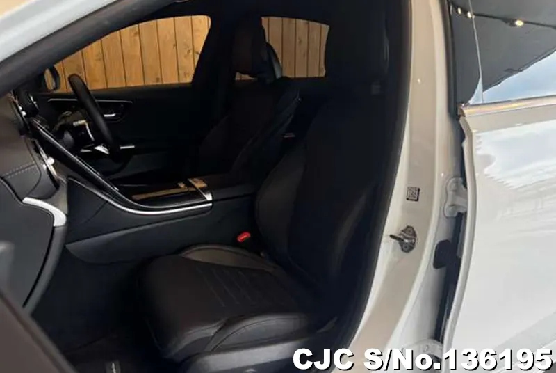 2022 Mercedes Benz / C Class Stock No. 136195