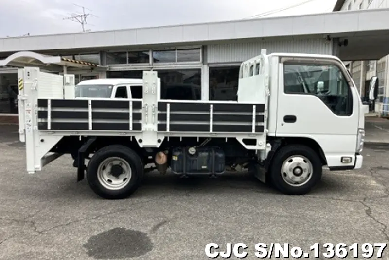 2010 Isuzu / Elf Stock No. 136197