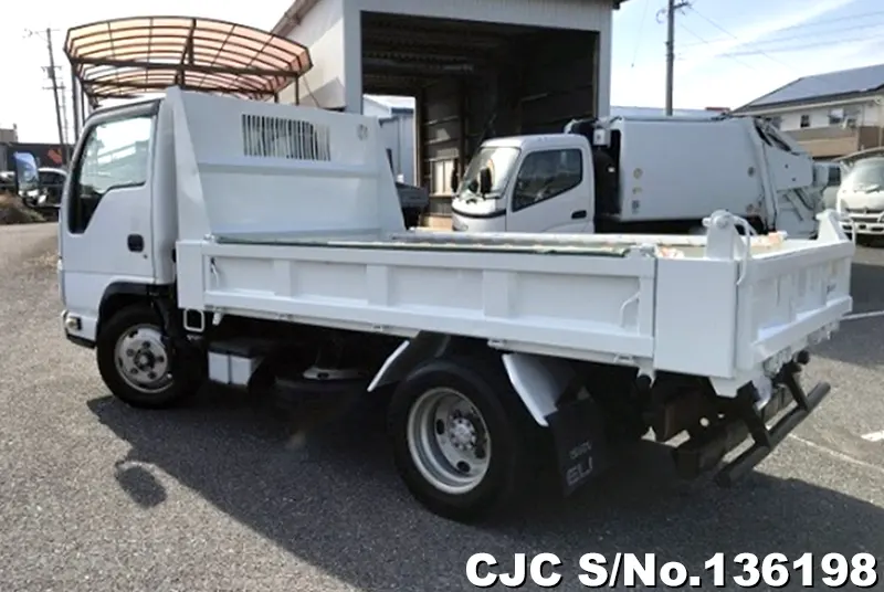 2012 Isuzu / Elf Stock No. 136198