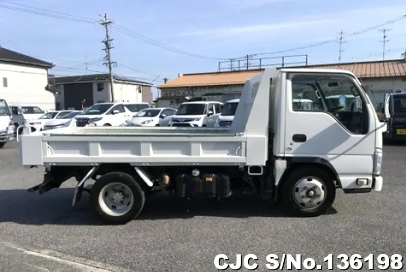2012 Isuzu / Elf Stock No. 136198