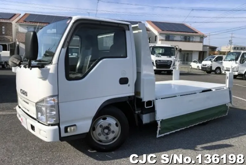 2012 Isuzu / Elf Stock No. 136198